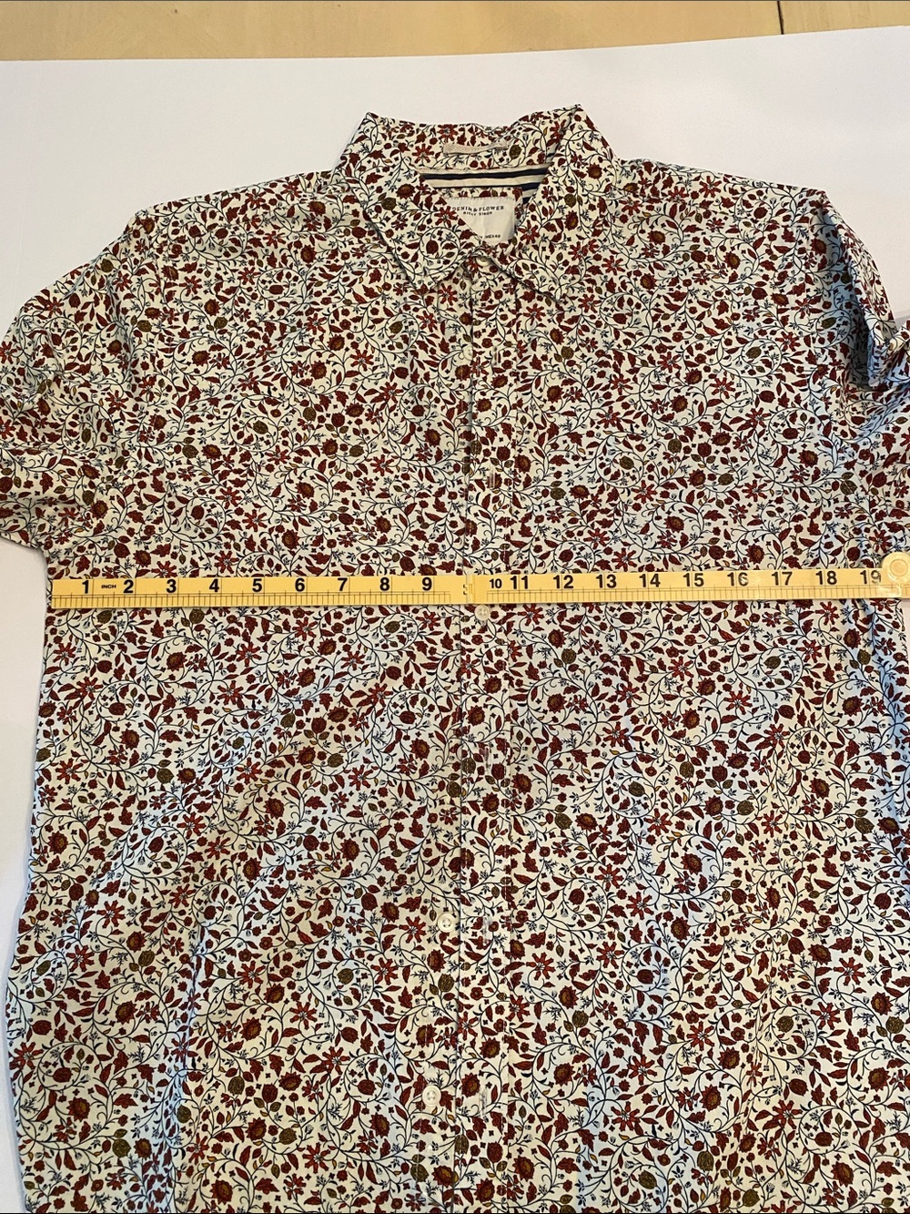 Denim & Flower Men's Short-Sleeve Button-Down Shirt — Cream & Burgundy